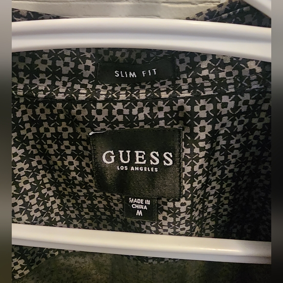 Guess - Picture 6 of 7